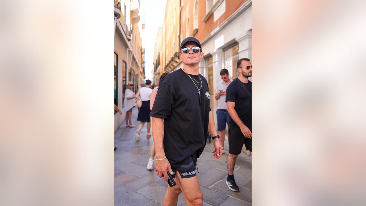 Orlando Bloom wearing sunglasses