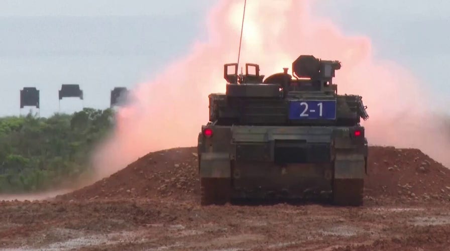 Taiwan holds live-fire tank drills