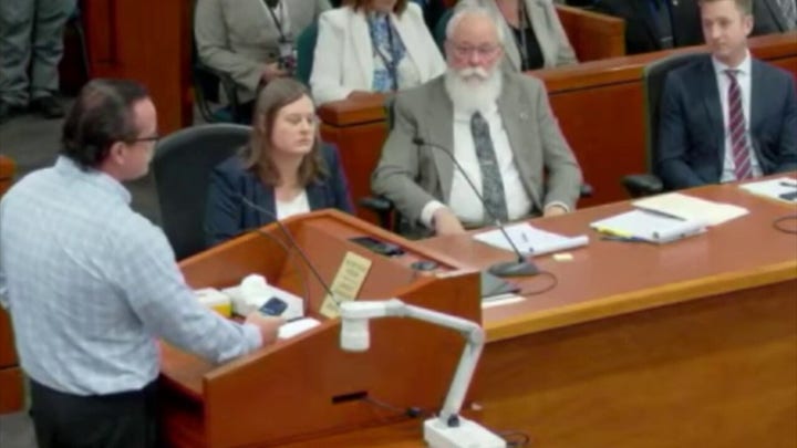 Father of Kaylee Goncalves confronts Bryan Kohberger in court 