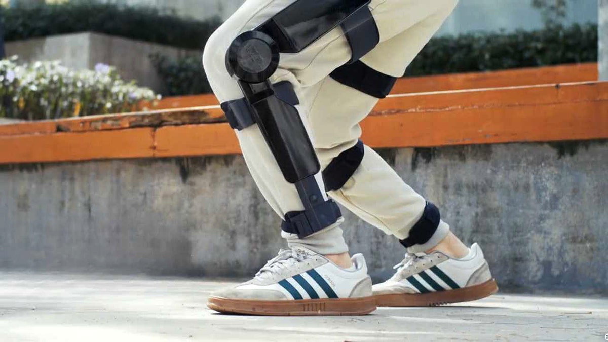 A person's leg with an AI powered exoskeleton